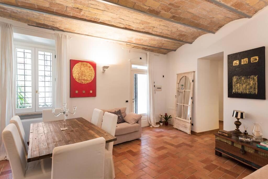 Lovely Colosseum Loft Apartment Rome Exterior photo